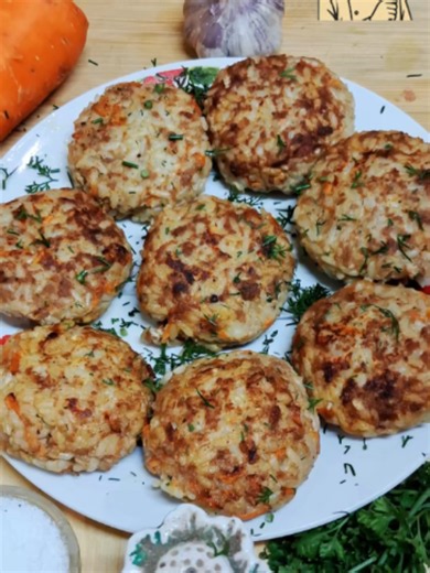 Полный рецепт в ПРОФИЛЕ 🔗 Это Классика🤤! Сытные Рисяники как в 80х #гост #котлеты #рецепт #кулинария #ностальгия