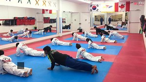 TKD BEGINNER CLASS TRAINING 🔸white to yellow stripe belts🔸 ✅push-ups ✅knee switching ✅running Good job 👍🏻 #myungstkdstouffville #taekwondo #태권도 #跆拳道 #martialarts #selfdefence #tkd #team #teamwork #tkdfamily #strength #Stouffville #whitebelt #yellowbelt #motivation #sports #confidence #focus #achievement #academy #canada #pushups #kneeswitching #running #beginner #beginnerclass | Myung's Taekwondo Academy Stouffville