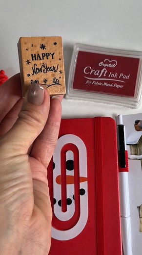 1K views · 344 reactions | Packing Christmas Mystery Box for Keltie — Cranberry Red ❤️ Trying my best to make it cozy and special ✨ Thank you for your order, Keltie 懶 #christmasmysterybox #cranberryred #packingorder #unifindit #bookishbundle #smallbusiness #asmrpacking #cozyvibes #giftideas #stationerylove | Unifindit Bookish Bundle | Facebook