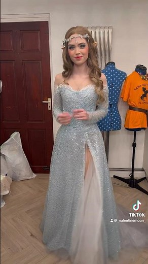 I made Feyre’s Starfall dress from ACOTAR!! 💙💫 #costume #sewing #diy #fashion