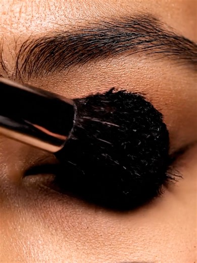 Stunning ASMR Eyeshadow Transformation Reveal