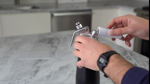 EurKitchen Professional Aluminum Whipped Cream Dispenser - Leak-Free Whip Cream Maker Canister with 3 Decorating Nozzles & Cleaning Brush - 1-Pint / 500 mL Cream Whipper - N2O Chargers (Not Included)