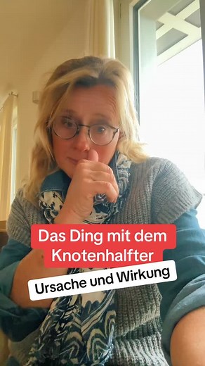 18K views · 678 reactions | Warum das KnotenHalfter nicht genau nicht fein ist, sondern dem Pferd wenn man Pech hat richtig Schmerzen zufügt das erklärt kurz in diesem Video. Ich persönlich würde dieses Ding niemals verwenden! #KnotenHalfter #anneschmatelka #pferdeausbildung #pferdegesundheit #losgelassenheit #reitunterricht #pferdeliebe | Anne Schmatelka | Facebook