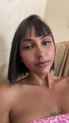 Os vídeos de Victoria Almeida (@victoria.almeida052) com original sound - gina