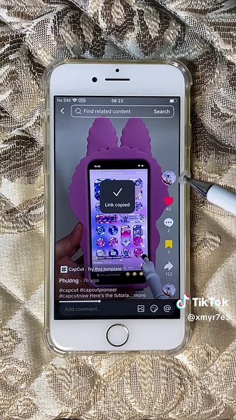 Here's the tutorial for the viral fluffy N desktop icons effect. Create it easily for free with just one photo. FuzzyFilter PlushEffect PlushFilter FoofyEffect FluffyFilter FluffyEffect #fluffy #aieffect The fluffy desktopriconsare so cute! makeathe same style for free in the lower left #capcutforus #capcut #capcutpioneer