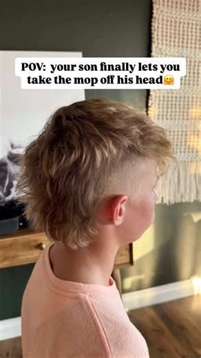 Solidarity to all the moms out there with sons with shaggy hair🙃. I mean I don't hate it but now being able to see Patch's shorter haircut I realize how much I love a good clean neckline. Haircuts haven't always been enjoyable with the two of us. After 14 years of professional experience and now almost 5 years of running The Haircut Box he still is worried that I'm going to mess up🙄. If you watched my stories you heard how many times he was making sure I knew what was doing..... I finally deci