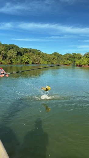 Maior dourado da minha vida no Rancho do Mano — pescaria incrível