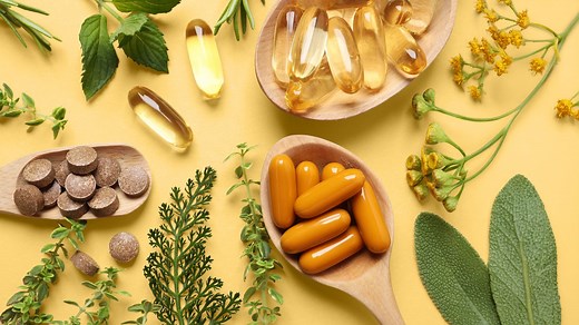 Top Herbs and Supplements to Treat Crohn’s