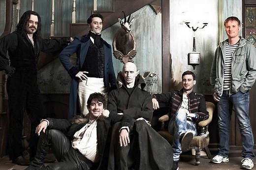 Team Iron Man or Team Cap? 'Thor: Ragnarok' Director Tells Us Which Team Thor Would Pick