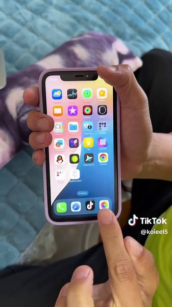 This is the most beautiful and eye-catching 3D wallpaper I have ever seen. Animated wallpaper. The most stunning 3D wallpaper. Ultra-clear 8K wallpaper, 3D wallpaper for naked eyes. iOS 26 wallpaper. iPhone wallpaper High-definition wallpaper. How to obtain 3D space wallpaper on iOS 26? How to set the background wallpaper of iPhone? iPhone wallpaper tutorial, how to apply iPhone animated wallpaper? 8K wallpaper. All you need is a beautiful photo. Click the lower left corner