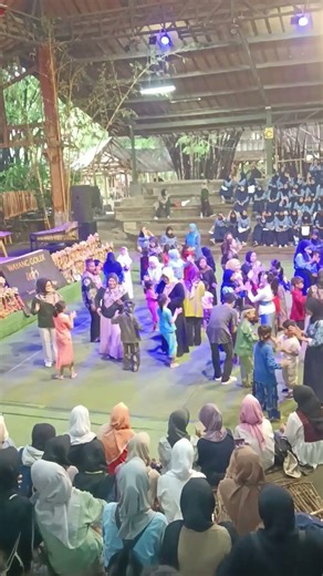 CACA MARICA - SAUNG ANGKLUNG UDJO