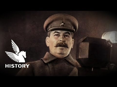 [Japanese subtitles] Stalin's speech "Total war over the Nazis" at the Lenin Mausoleum, commemora...