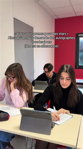 Quand les élèves doivent émarger au moins 5 fois par jour. ✨✍️ @Paul Beauvalot @Elyne @Alix remy