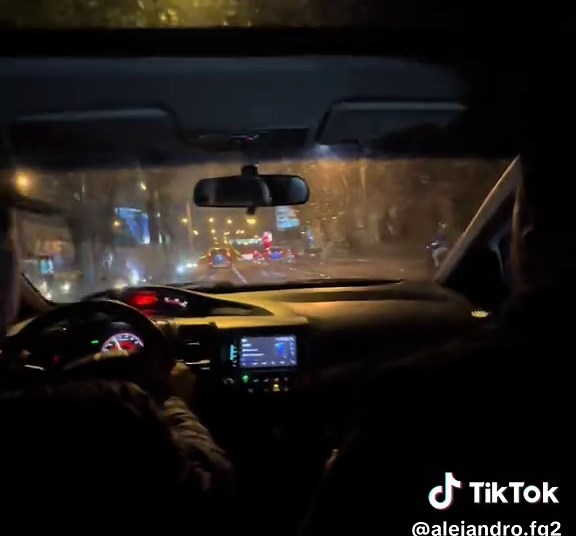 La leyenda de Ñengo Flow: Ediciones y Canciones