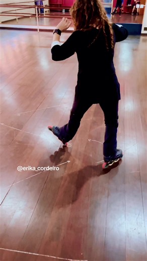 Dance step #tutorial #dance #rollerdance #skating #rollerblading #rollerskating