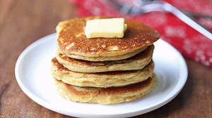9K views · 66 reactions | Wonderfully tasty and fluffy almond flour pancakes are low carb, keto and gluten free. It’s a very easy recipe, too! https://goo.gl/4jkij3 Music: https://www.bensound.com/ | Healthy Recipes | Facebook