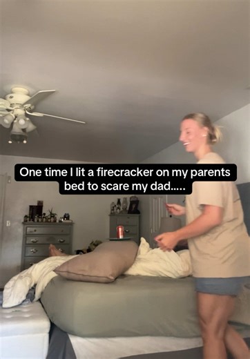 Watch to the end!??? How does one react this way 😂😂 #fyp #prank #firecracker #scare