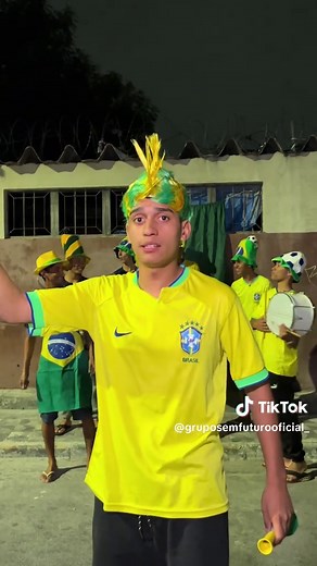 Cantar o Hino Nacional na Copa? Debate com Abrakadabra Fantasias