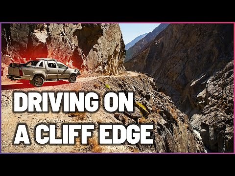 Trying To Survive When Driving On The Edge Of A Cliff | Deadly Roads