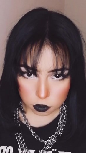 Bella Poarch Mexico Make Up Tutorial with Tyga | Julia Kyoka Erome