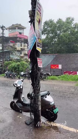 Mallu Mojo on Instagram: "When features becomes the Issues Follow ☝🏻☝🏻 . . . . . . #dailyobservations #ola becomes ഊള #busylife #malayalam #onam #motorcycles #kerala #mallunomad"