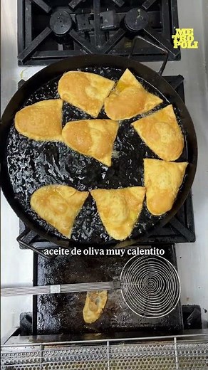 These are bartolillos, the typical sweet treat from Madrid that is fried to make it crispy. #Bart...