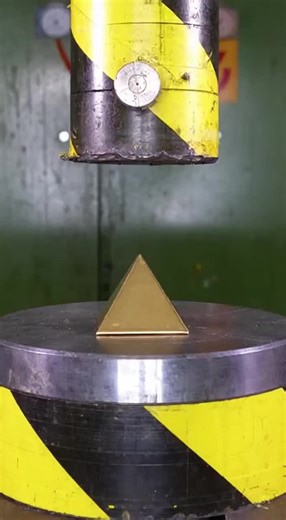 Gold Pyramid vs Hydraulic Press Challenge
