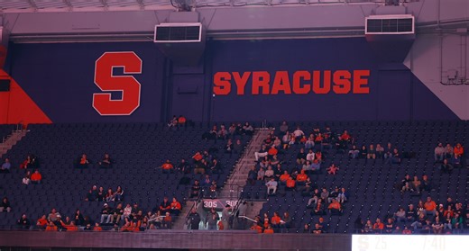 What was attendance for Syracuse basketball vs. Stonehill?