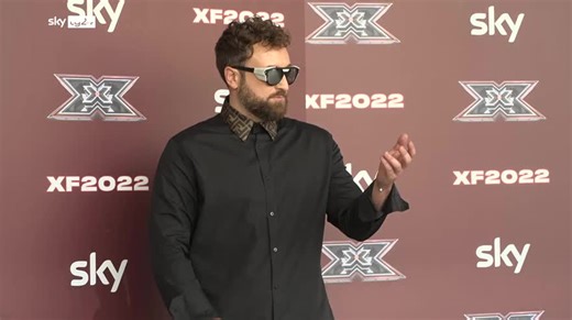 X Factor 2022, i giudici pronti a darsi battaglia sul palco dei Live. VIDEO