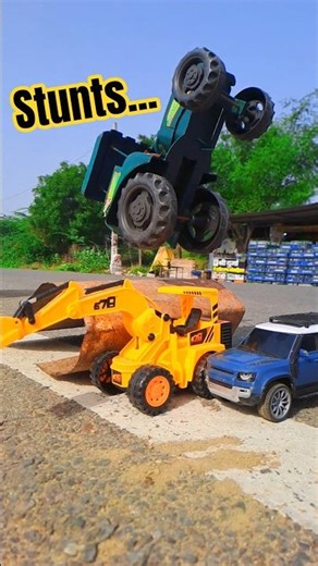 2lakh ka tractor jumping and JCB 😫