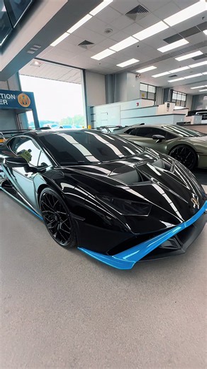 Huracan party #avsautogroup #dealer #lamborghini #huracan #sto