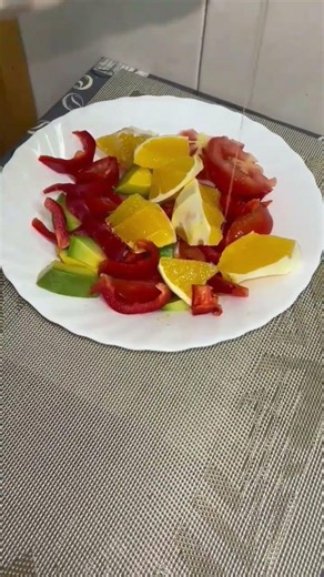 DON'T EAT SALADS WITHOUT SEEING THIS? #vitamin #mineral #potassium #magnesium #calcium #salad #nu...