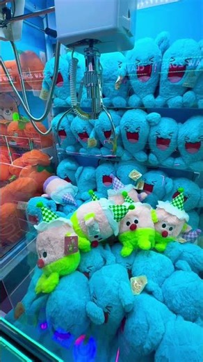 This pink clown plush was too cute to leave behind 🎀🤡 #arcade #clawmachine #plushy