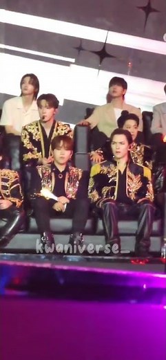 Seventeen reaction to Stray Kids S Class GDA 2024 #straykids #seventeen