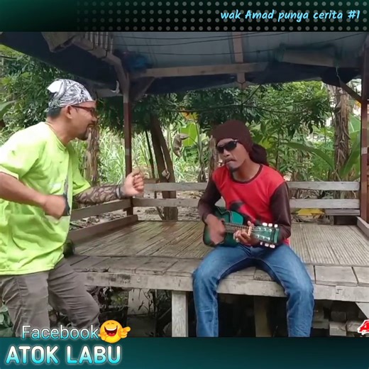 Wak Amad ingin nyanyi 🤣😂 #komedi #ngakak #atoklabu #komedilucu #komedimelayu #ngakak #viral #komedijawa #bahlol #bangudinsongong | Rumah Ngakak Atok Labu Dan Mak Cinong