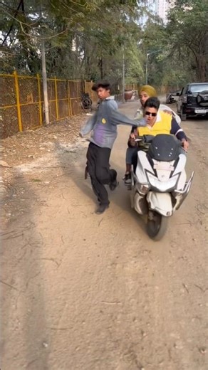 Tu bataiga Abb😡#attitude #comedy #shorts #youtubeshorts #viral #funny #feedshorts #instagram #reels