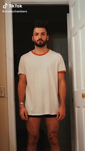 Hilarious Try-On Haul Model Trend