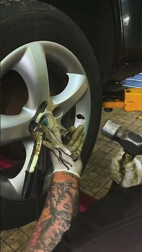 Remove locking wheel nuts when you lost the key