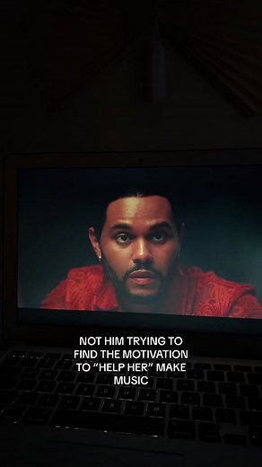 Explaining the Iconic Hairbrush Scene from The Idol