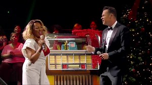 They're singing deck the halls... only 10 days until Christmas! We're ringing it in with the one and only Darlene Love #HumanNatureLive #BabyPleaseComeHome #Christmas #DarleneLove | Human Nature