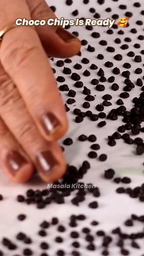 Choco Chips in 5 Minutes 🥰 #feelkaroreelkaro #masalakitchenreels #chocochips #cooking #reelsfb #poonamdevani | Masala Kitchen
