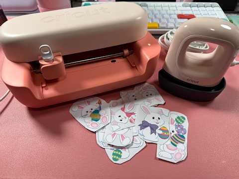 Cricut Joy 2 Coral Ultimate Plus Unbox and Sticker project Using iPad