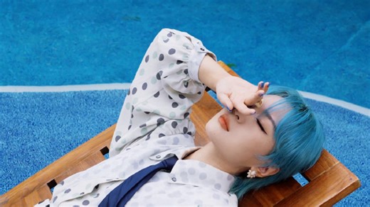 #ELLE风尚大典 🌊 𝑻𝒉𝒆 𝑺𝒘𝒆𝒆𝒕𝒏𝒆𝒔𝒔 𝒐𝒇 𝑫𝒐𝒊𝒏𝒈 𝑵𝒐𝒕𝒉𝒊𝒏𝒈. ELLE 八十周年依然「Stay Chic」 #周笔畅 #ELLE80周年庆生局 #周筆暢 #bibizhou | 周笔畅 Bibi Zhou Malaysia Fans