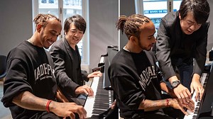 F1’s Lewis Hamilton impresses Lang Lang by playing Adele tune on piano