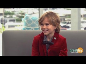 Houston actor Gavin Warren shoots for the stars in the new movie "First Man"