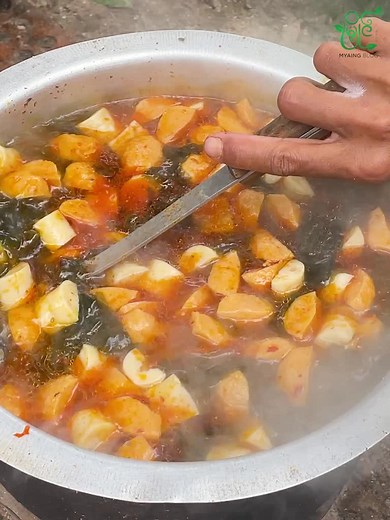 ထမင်းလိပ်နဲ့ ကြက်မဲဟော့ပေါ့လေးလုပ်ကျွေးနည်း