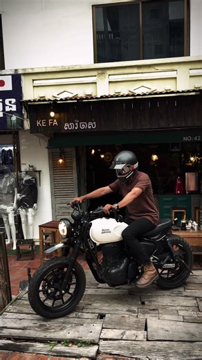 Exploring the Hunter 350: A Classic Scrambler Experience