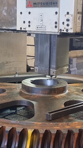 Mike using the MVR to witness the keyways for PT ILP's BWEL cast 84 Tooth Work Wheel. #bundabergwalkers #australianmanufacturer #sugarindustry #worldwideshipping #MVR #foundrycast #export #indonesia #sugargroup | Bundaberg Walkers