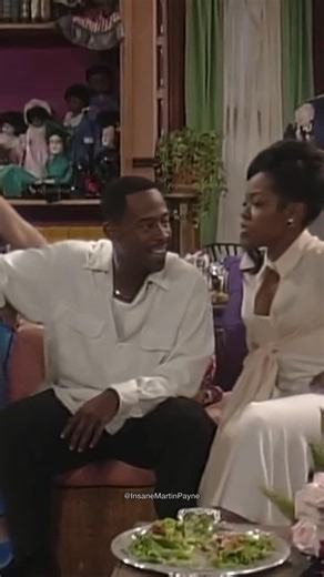 "Martin" Show On Netflix! on Instagram: "Friends like this>>> 😂 . #Martin #disneyplus #2000s #90s #90saesthetic #funnyreels #comedy #relatable #relationships #instagram #reelsinstagram #explore #explorepage #reels #hulu #martinlawrence #netflix #1990s"