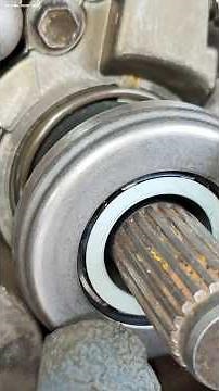 Hydraulic Clutch Release Bearing Fitment Easy Method🤔
